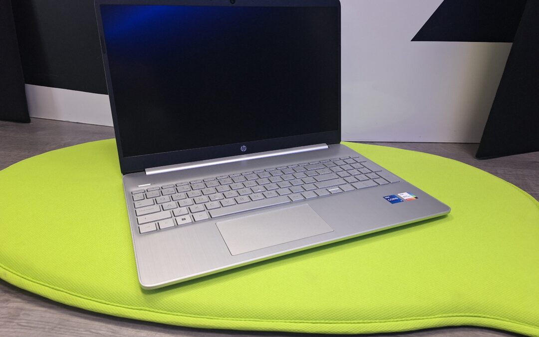 Portátil HP 15s-fq5115ns | Intel Core i7 | 32GB RAM | 512GB SSD | 15.6″ Full HD | Windows 11 Pro
