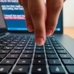 Teclas del portátil que no funcionan: cuándo es teclado y cuándo software